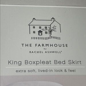 Shabby Chic The Farmhouse - Rachel Ashwell King Sz Boxpleat Bed Skirt. Tan. NEW!